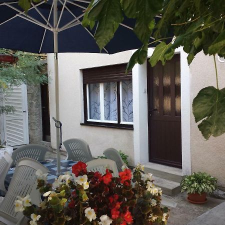 Apartments Jasminka Novi Vinodolski Exterior foto